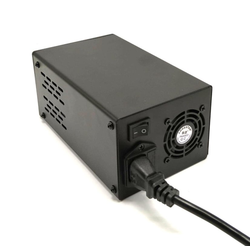 Digitální nabíječka akumulátorů 30V 5A + adaptér MAKITA