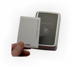Čtečka RFID karet a čipů